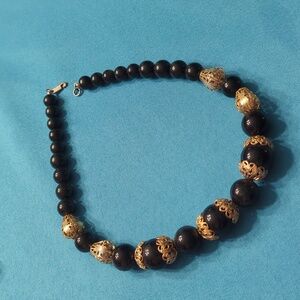 Carol Dauplaise Vintage Black Bead Gold Tone Necklace 17"